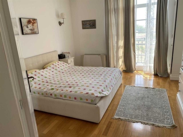 Дава се под наем Тристаен апартамент в София, Дианабад - 100 кв.м за 765 € - Снимка #1