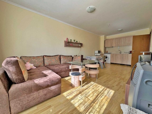 Двустаен апартамент в к.к. Елените - 62 кв.м за 896 €/кв.м - Снимка #1