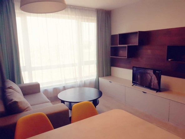 Дава се под наем Двустаен апартамент в София, Студентски град - 65 кв.м за 675 € - Снимка #1