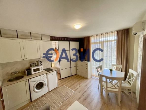 Тристаен апартамент в к.к. Слънчев бряг - 65 кв.м за 1460 €/кв.м - Снимка #1