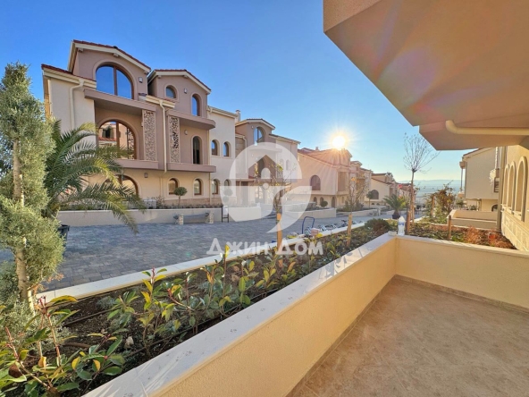 Двустаен апартамент в с. Кошарица, Област Бургас - 71 кв.м за 1191 €/кв.м - Снимка #1