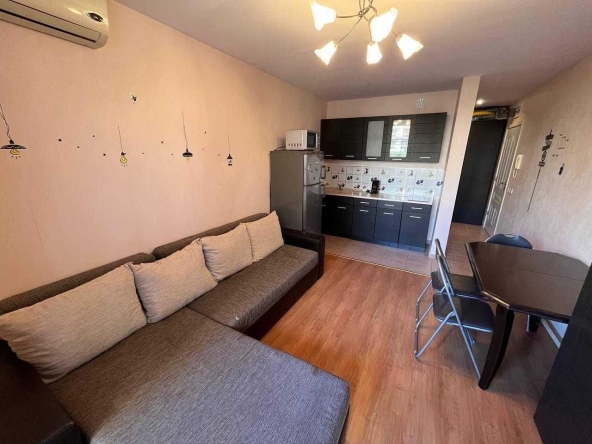 Дава се под наем Двустаен апартамент в Свети Влас - 40 кв.м за 57500 € - Снимка #1