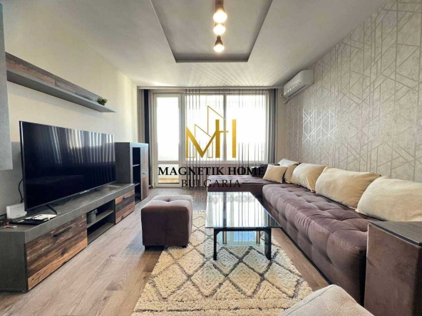 Дава се под наем Двустаен апартамент в Бургас, Лазур - 72 кв.м за 561 € - Снимка #1