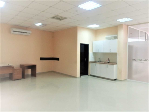 Дава се под наем Офис в София, Студентски град - 65 кв.м за 448.8 € - Снимка #1