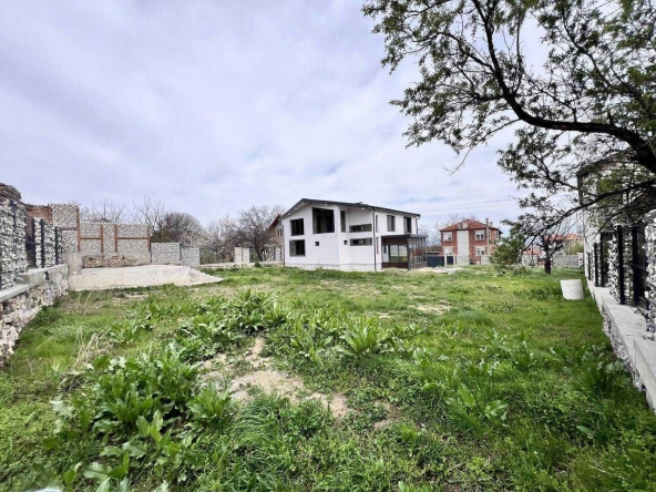 Къща в с. Брестник, Област Пловдив - 240 кв.м за 1545 €/кв.м - Снимка #1