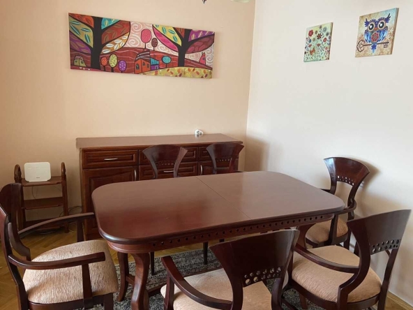 Дава се под наем Тристаен апартамент в София, Център - 75 кв.м за 612 € - Снимка #1