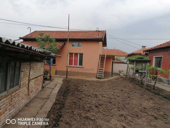 Къща в Пловдив, Тракия - 100 кв.м за 870 €/кв.м - Снимка #1