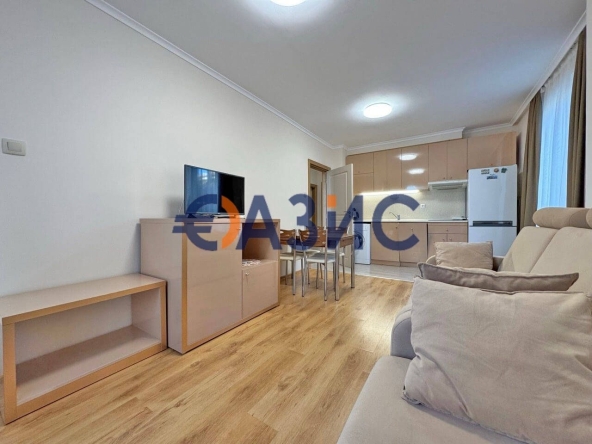 Тристаен апартамент в к.к. Слънчев бряг - 79 кв.м за 1266 €/кв.м - Снимка #1