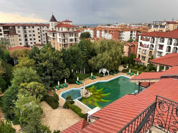 Четиристаен апартамент в с. Равда, Област Бургас - 228 кв.м за 1448 €/кв.м - Снимка #1