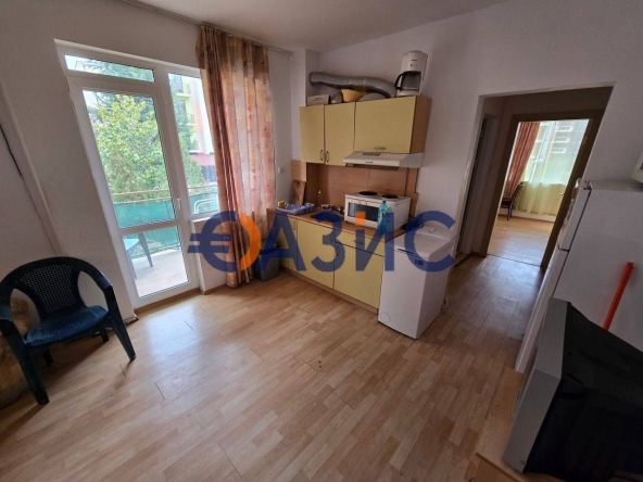 Двустаен апартамент в к.к. Слънчев бряг - 60 кв.м за 925 €/кв.м - Снимка #1