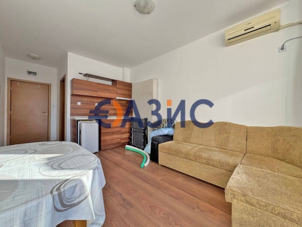 Едностаен апартамент в к.к. Слънчев бряг - 28 кв.м за 840 €/кв.м - Снимка #1