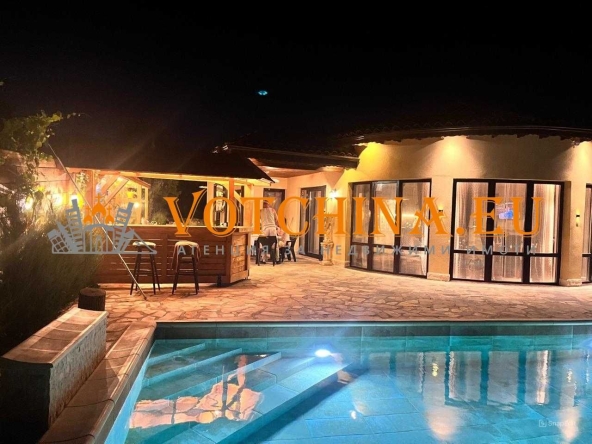 Къща в с. Генерал Кантарджиево, Област Варна - 633 кв.м за 506 €/кв.м - Снимка #1