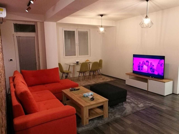 Дава се под наем Двустаен апартамент в София, Свобода - 64 кв.м за 408 € - Снимка #1