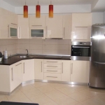 Дава се под наем Тристаен апартамент в София, Център - 90 кв.м за 612 € - Снимка #1