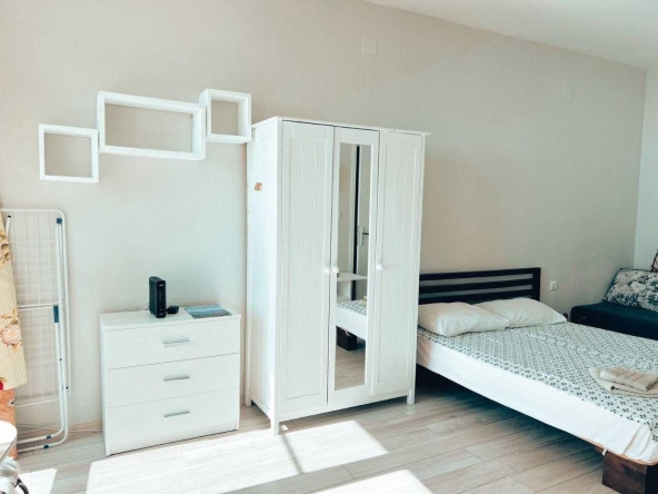 Дава се под наем Едностаен апартамент в Варна, Морска градина - 35 кв.м за 306 € - Снимка #1