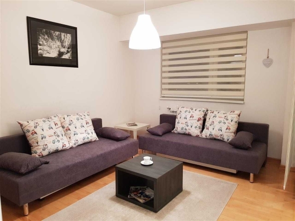 Дава се под наем Двустаен апартамент в Бургас, Братя Миладинови - 54 кв.м за 178.5 € - Снимка #1