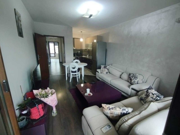 Тристаен апартамент в Пловдив, Каменица 2 - 109 кв.м за 2606 €/кв.м - Снимка #1