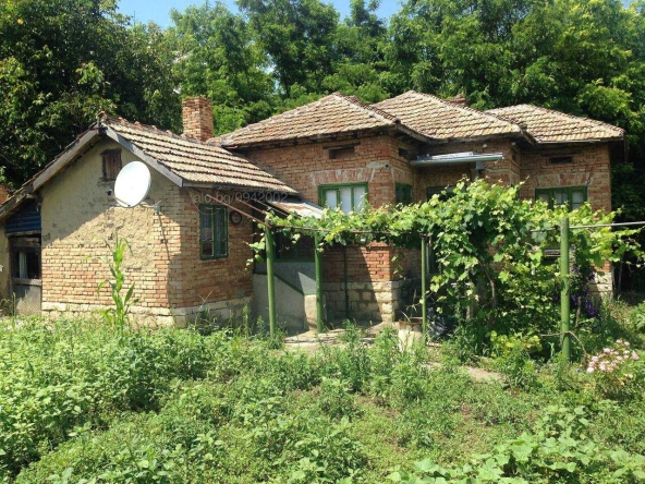 Къща в с. Александрия, Област Добрич - 80 кв.м за 212 €/кв.м - Снимка #1
