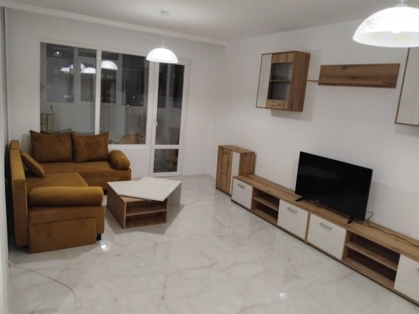 Дава се под наем Двустаен апартамент в Бургас, Братя Миладинови - 70 кв.м за 408 € - Снимка #1