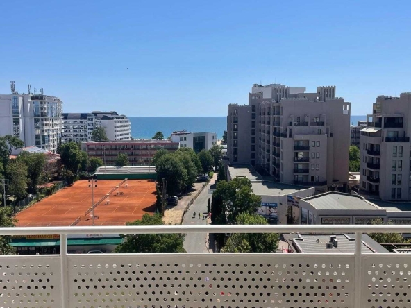 Двустаен апартамент в к.к. Слънчев бряг - 96 кв.м за 813 €/кв.м - Снимка #1