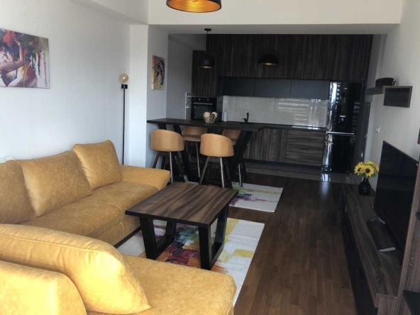 Дава се под наем Двустаен апартамент в Бургас, Славейков - 6 кв.м за 229.5 € - Снимка #1