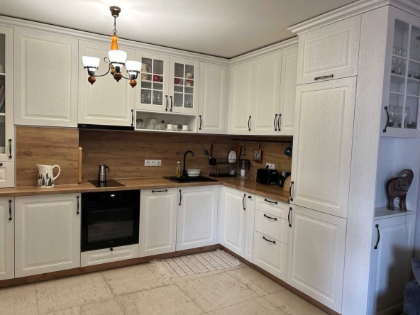Тристаен апартамент в София, Горна баня - 90 кв.м за 1445 €/кв.м - Снимка #1