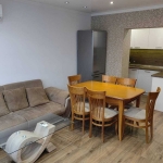 Дава се под наем Тристаен апартамент в Пловдив, Прослав - 120 кв.м за 600 € - Снимка #1