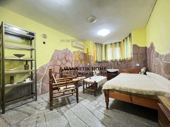 Дава се под наем Многостаен апартамент в Бургас, Център - 100 кв.м за 280.5 € - Снимка #1