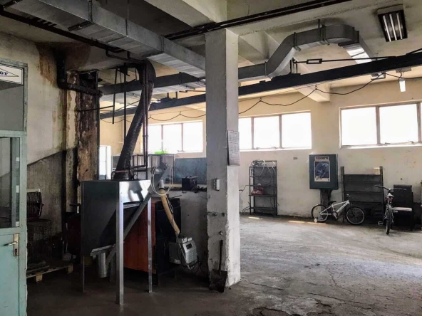 Дава се под наем Магазин в Пловдив, Каменица 2 - 760 кв.м за 1500 € - Снимка #1