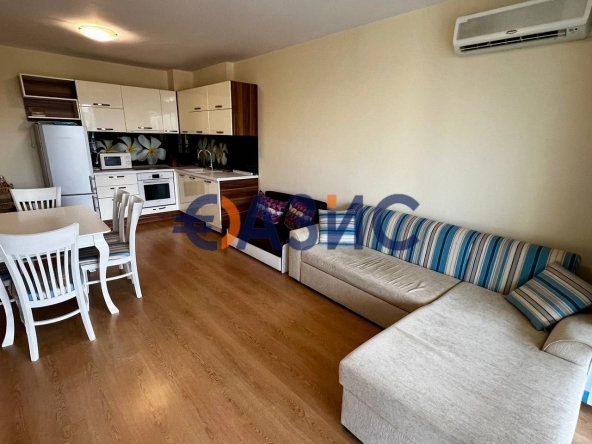 Двустаен апартамент в к.к. Слънчев бряг - 72 кв.м за 1209 €/кв.м - Снимка #1