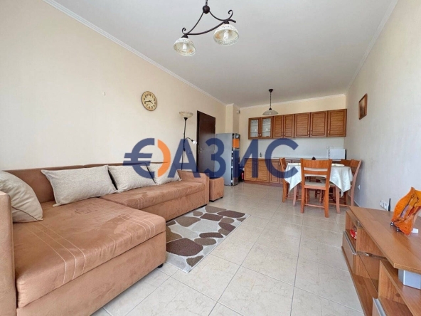 Двустаен апартамент в к.к. Слънчев бряг - 64 кв.м за 1249 €/кв.м - Снимка #1