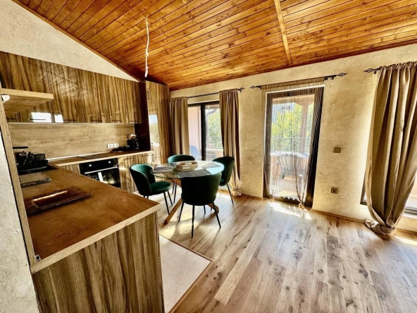 Къща в Приморско - 300 кв.м за 1300 €/кв.м - Снимка #1