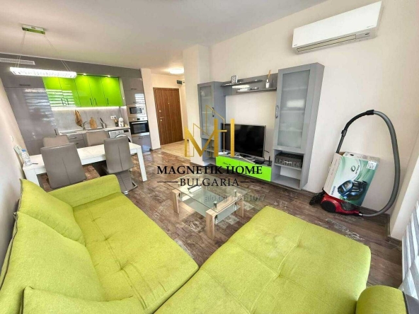 Дава се под наем Двустаен апартамент в Бургас, Славейков - 65 кв.м за 663 € - Снимка #1