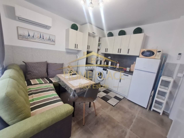 Дава се под наем Двустаен апартамент в Варна, Център - 40 кв.м за 637.5 € - Снимка #1