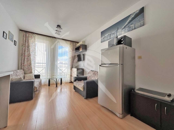Двустаен апартамент в к.к. Слънчев бряг - 45 кв.м за 1034 €/кв.м - Снимка #1
