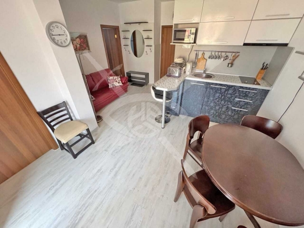 Тристаен апартамент в к.к. Слънчев бряг - 70 кв.м за 986 €/кв.м - Снимка #1