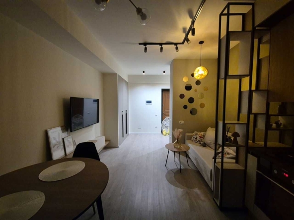 Дава се под наем Едностаен апартамент в София, Център - 38 кв.м за 325 € - Снимка #1