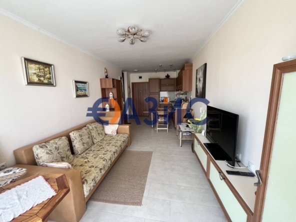 Двустаен апартамент в к.к. Слънчев бряг - 71 кв.м за 1015 €/кв.м - Снимка #1