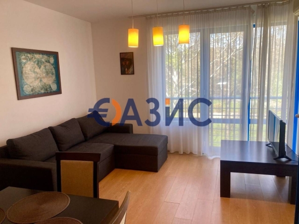 Двустаен апартамент в к.к. Слънчев бряг - 75 кв.м за 1174 €/кв.м - Снимка #1