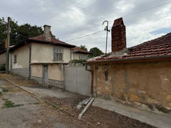 Къща в Стара Загора, Била - 140 кв.м за 161 €/кв.м - Снимка #1