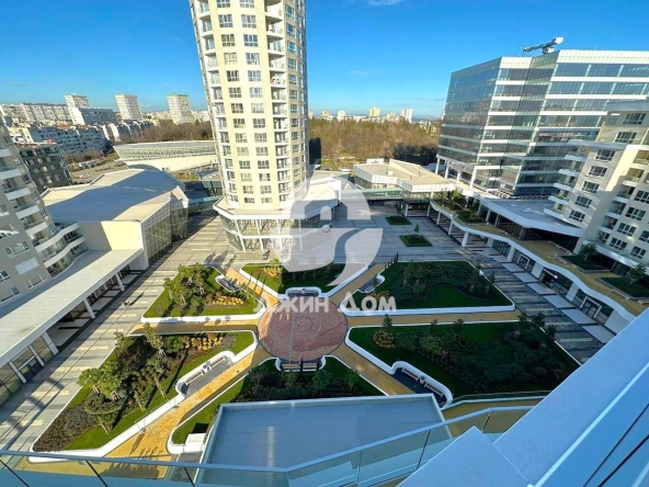 Тристаен апартамент в Бургас, Славейков - 90 кв.м за 3234 €/кв.м - Снимка #1