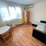 Дава се под наем Двустаен апартамент в Бургас, Център - 50 кв.м за 244.8 € - Снимка #1