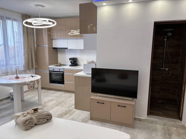 Дава се под наем Едностаен апартамент в Бургас, Сарафово - 43 кв.м за 612 € - Снимка #1