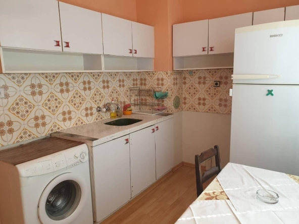 Дава се под наем Двустаен апартамент в Пловдив, Кършияка - 50 кв.м за 300 € - Снимка #1