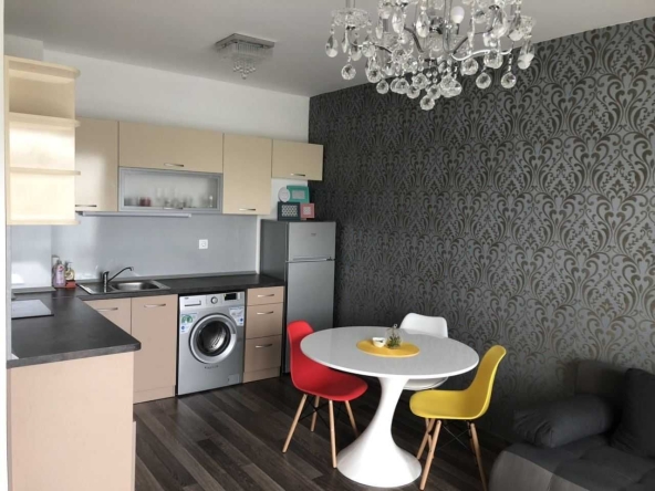 Дава се под наем Двустаен апартамент в Пловдив, Христо Смирненски - 60 кв.м за 450 € - Снимка #1