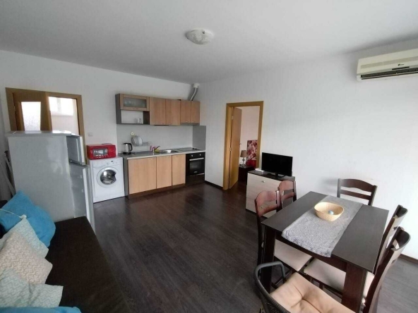 Тристаен апартамент в к.к. Слънчев бряг - 93 кв.м за 979 €/кв.м - Снимка #1