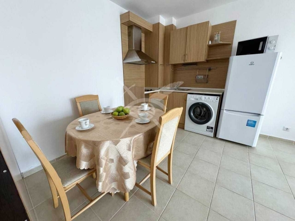 Двустаен апартамент в к.к. Слънчев бряг - 60 кв.м за 1250 €/кв.м - Снимка #1