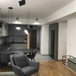 Дава се под наем Тристаен апартамент в София, Зона Б-5 - 100 кв.м за 663 € - Снимка #1