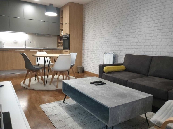 Дава се под наем Двустаен апартамент в София, Зона Б-5 - 55 кв.м за 510 € - Снимка #1