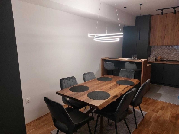 Дава се под наем Двустаен апартамент в София, Зона Б-5 - 54 кв.м за 561 € - Снимка #1